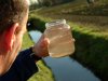 Monitoring melkveebedrijven moet helpen bij strenge regels erfafspoeling