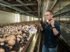 Adviseur maakt overstap van kantoor naar champignonkwekerij