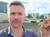 Oekraïne-vlogger Kees Huizinga: ‘Gezellig oogstfeest bij de koeienstal’