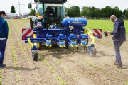 Akkerbouwdag toont slimme schoffel en werktuigdrager op waterstof