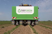 Spotsprayen met heet water in plaats van chemie