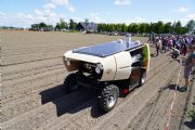Onkruid verdelgen met robot, laser of heet water