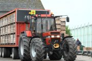 POAH! Case 1056 XL