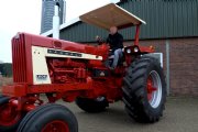 POAH! Farmall 806