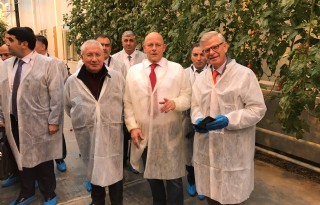 Minister van landbouw Azerbeidzjan bezoekt Westland