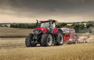 Optum 300 CVX van Case IH is 'Tractor of the Year'