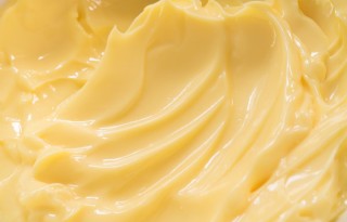 Zuivelnotering: boter plust door