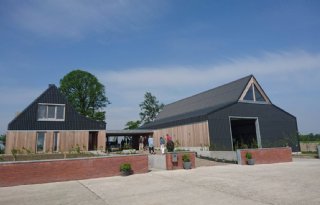 Boeren+zeggen+blikken+loods+vaarwel