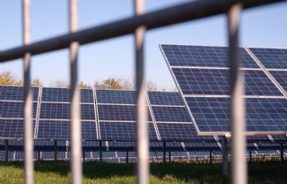 200.000 zonnepanelen in zonnepark Noordoostpolder