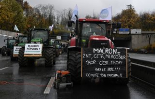 Macron vreest toorn Franse boeren in aanloop verkiezingen