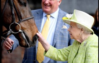 Britse boerenbonden eren 'plattelandsvrouw' koningin Elizabeth II