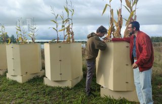 Outdoorlab in Oosterwolde helpt boer met bodemvragen