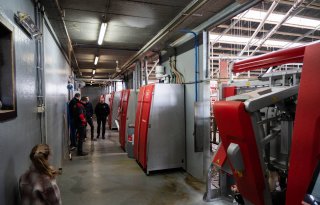 Eerste melkveebedrijf in Vlaanderen met acht Lely-melkrobots
