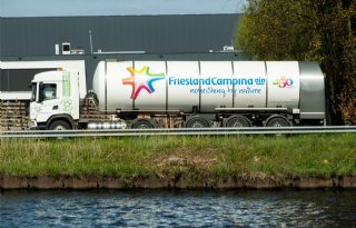 FrieslandCampina gaat jaarlijks 400 tot 500 miljoen euro bezuinigen