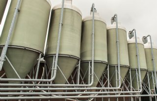 Veevoerbedrijven in ongelijk over nadeelcompensatie krimp