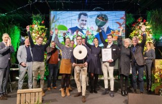 Anthuriumkwekerij Stolk Brothers wint Tuinbouw Ondernemersprijs 2024