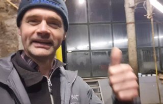 Oekraïne-vlogger Kees Huizinga: ‘Langs bij melkveebedrijf in Groningen’