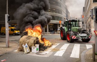 Adema veroordeelt boerenprotest waarbij agenten gewond zijn geraakt