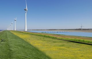 Boeren+en+energiebedrijf+HVC+realiseren+groot+zonnepark+in+Noordoostpolder