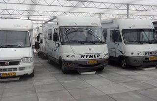 Agrari%C3%ABrs+profiteren+van+enorme+vraag+naar+camper%2D+en+caravanstalling