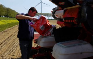 Ideale zaaiomstandigheden op Koningsdag benut voor mais