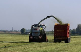 Eerste snede massaal binnengehaald