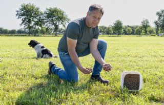 Melkveehouder verbetert bodem en waterbergend vermogen met klei