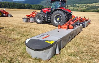 Kuhn volgt de markt met grotere machines