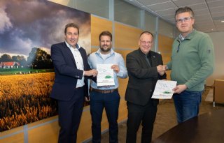 Boeren Noordoostpolder presenteren manifest voor krachtig landelijk gebied