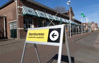 Lokale partijen, FvD, PVV en BBB winnen terrein in gemeenteraad