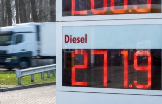 Tweede Kamer wil onderzoek naar maximumprijs brandstof