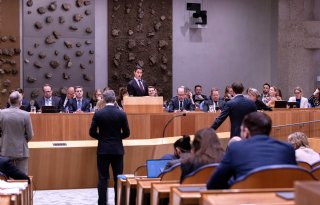 Geen compensatie hoge dieselprijs, kabinet stuurt op schokbestendigheid