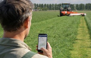 In vier eenvoudige stappen de grasgroei volgen op je telefoon