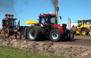 POAH! Case International 745 XL