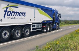 Raad van State schorst dwangsom voor ForFarmers in Delden