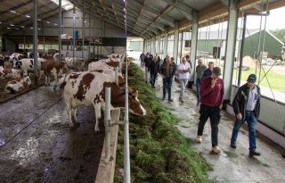Boeren bezoek elkaar tijdens ‘Loeren bij de Boeren’