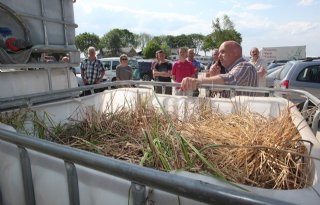 Ruim 130 boeren bekijken werking biofilter
