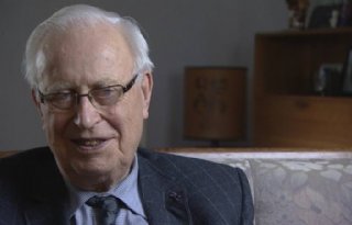 Professor Rommert Politiek overleden (video)
