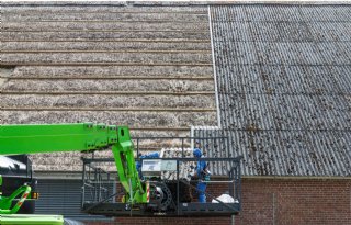 Asbestoperatie+van+start+in+Groningen
