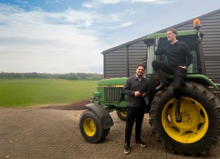 Twee adviseurs zijn vraagbaak voor leden over telefonie en ICT