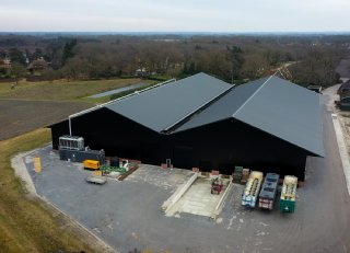 Nieuwe loodsen na brand klaar voor de toekomst