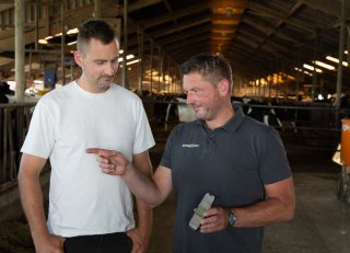 Melkveehouder Ritske Reitsma kort tussenkalftijd in met 77 dagen