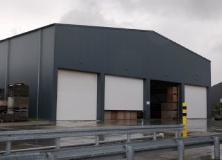 Nieuwe schuur geeft Go Products grip op eigen uienrassen