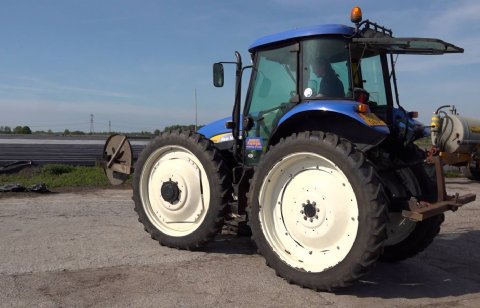 POAH! New Holland TD95D