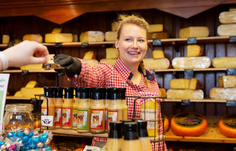 Femke Nijland-Kaamps (32), melkveehouder en kaasmaker in Deurningen