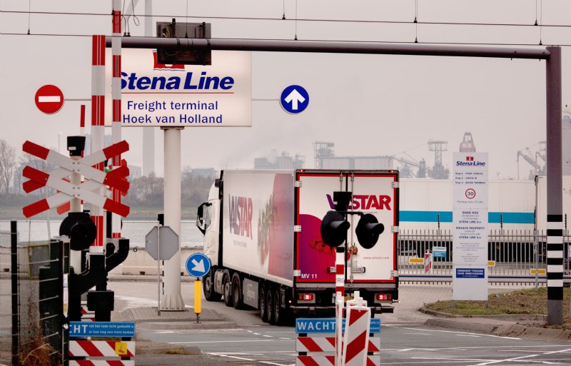 Britten schuiven fytosanitaire controles op de lange baan - Nieuwe Oogst