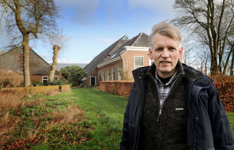 Lammert Westerhuis, vleeskuikenhouder en akkerbouwer in het Groningse Usquert