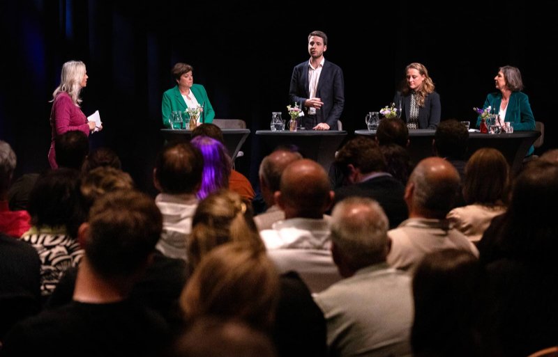 Debat tussen Willemien Koning (CDA), Bart Millenaar (VVD), Veerle Smit (Volt) en Anja Hazekamp (Partij voor de Dieren).