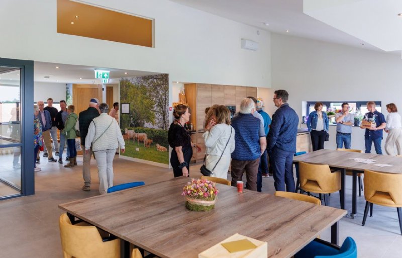 De opening van Zorgboerderij Steenberghof is ruim opgezet.