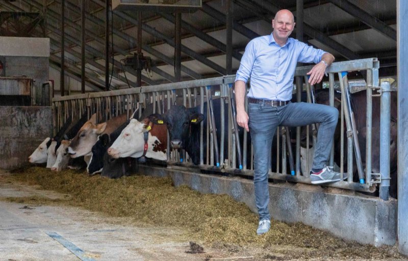 Erik Back, melkveehouder in Lutten